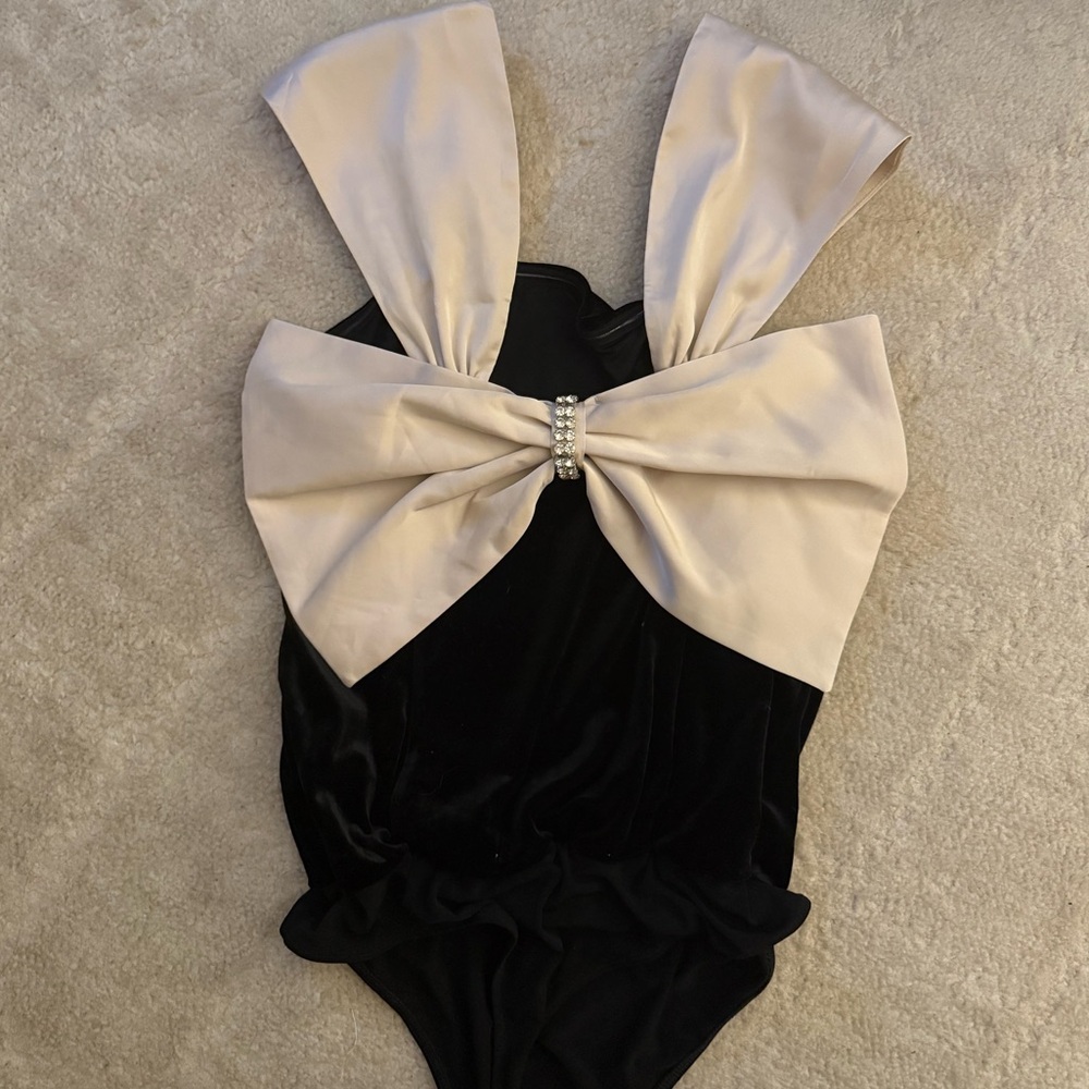 Express Velvet Square Neck Satin Rhinestone Bow Bodysuit - Picture 5 of 6